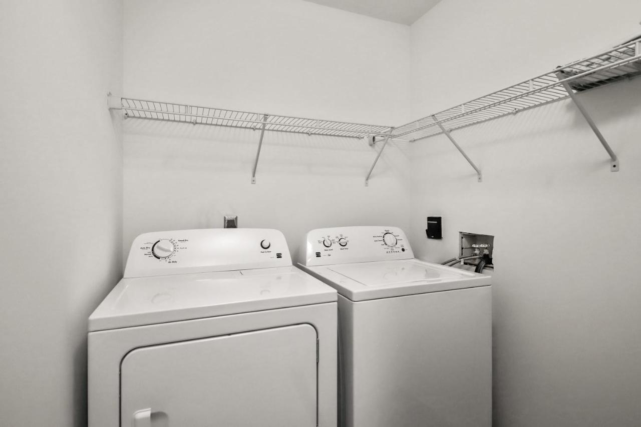 Comfy And Spacious 1Br W Pool Gym Workspace 브레던톤 외부 사진